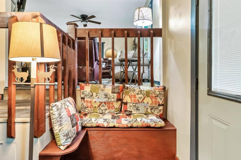 Beautiful Chalet With Fireplace And Large Game Room Gatlinburg Εξωτερικό φωτογραφία