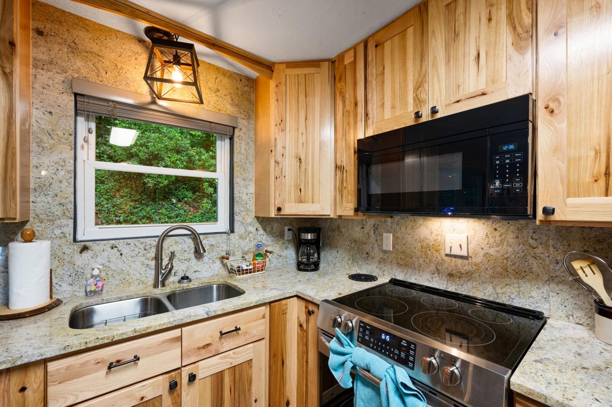 Beautiful Chalet With Fireplace And Large Game Room Gatlinburg Εξωτερικό φωτογραφία