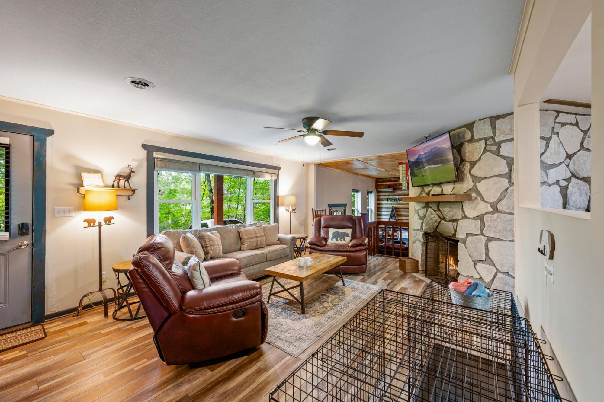Beautiful Chalet With Fireplace And Large Game Room Gatlinburg Εξωτερικό φωτογραφία