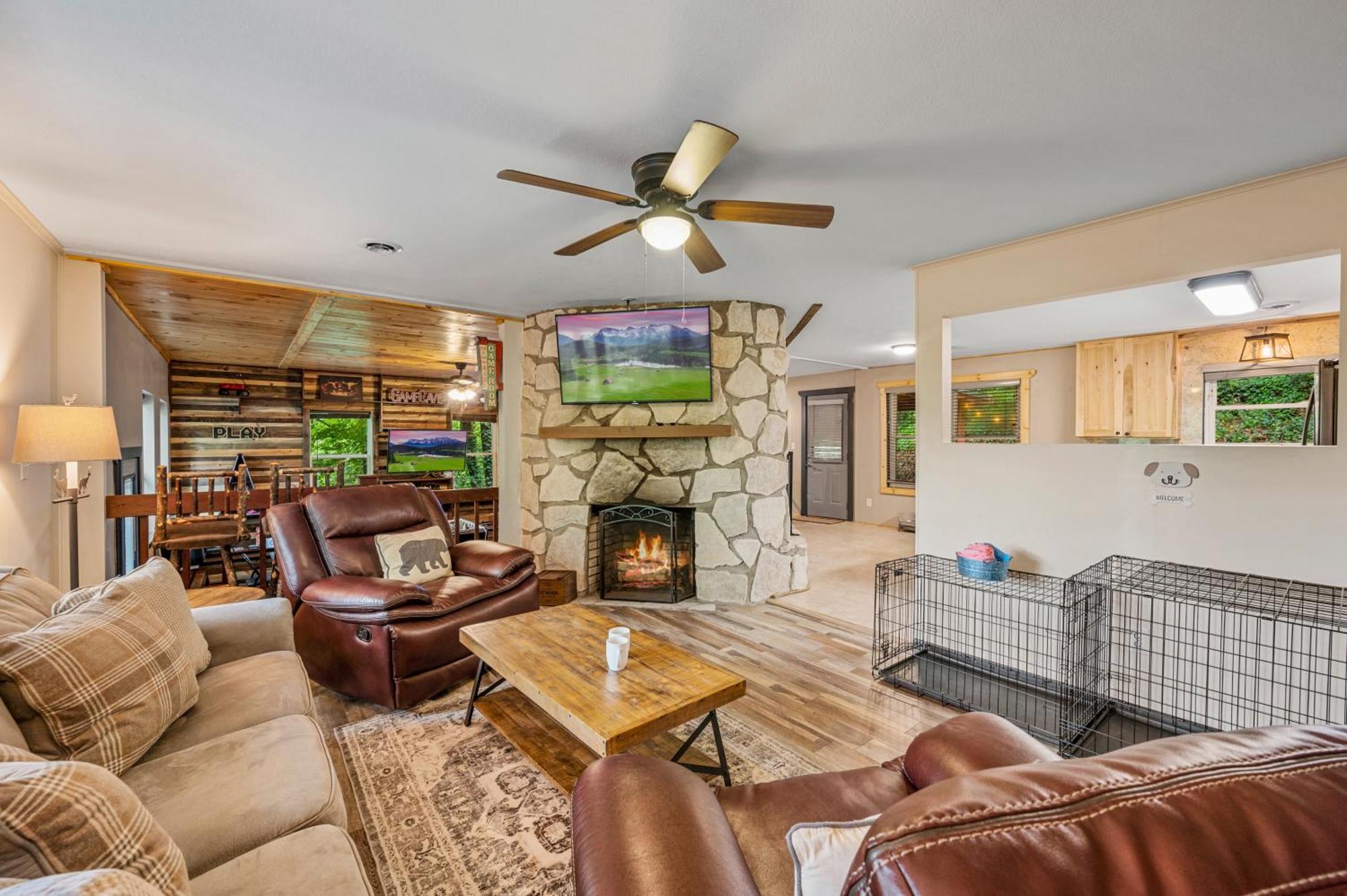Beautiful Chalet With Fireplace And Large Game Room Gatlinburg Εξωτερικό φωτογραφία
