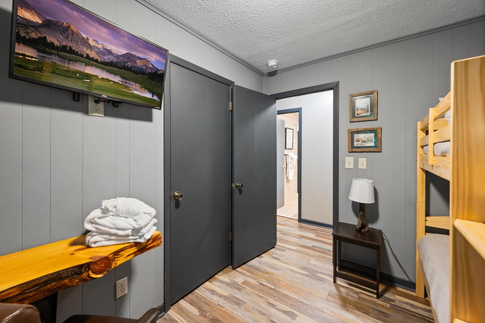 Beautiful Chalet With Fireplace And Large Game Room Gatlinburg Εξωτερικό φωτογραφία